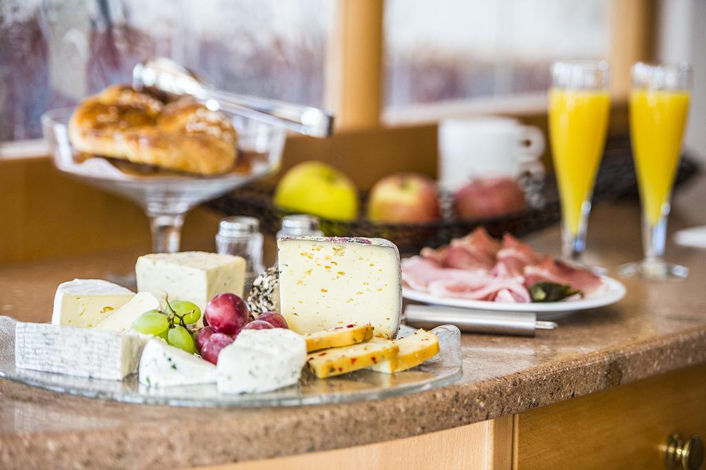 Garni Weghueb Bed and Breakfast Rablà Eksteriør billede