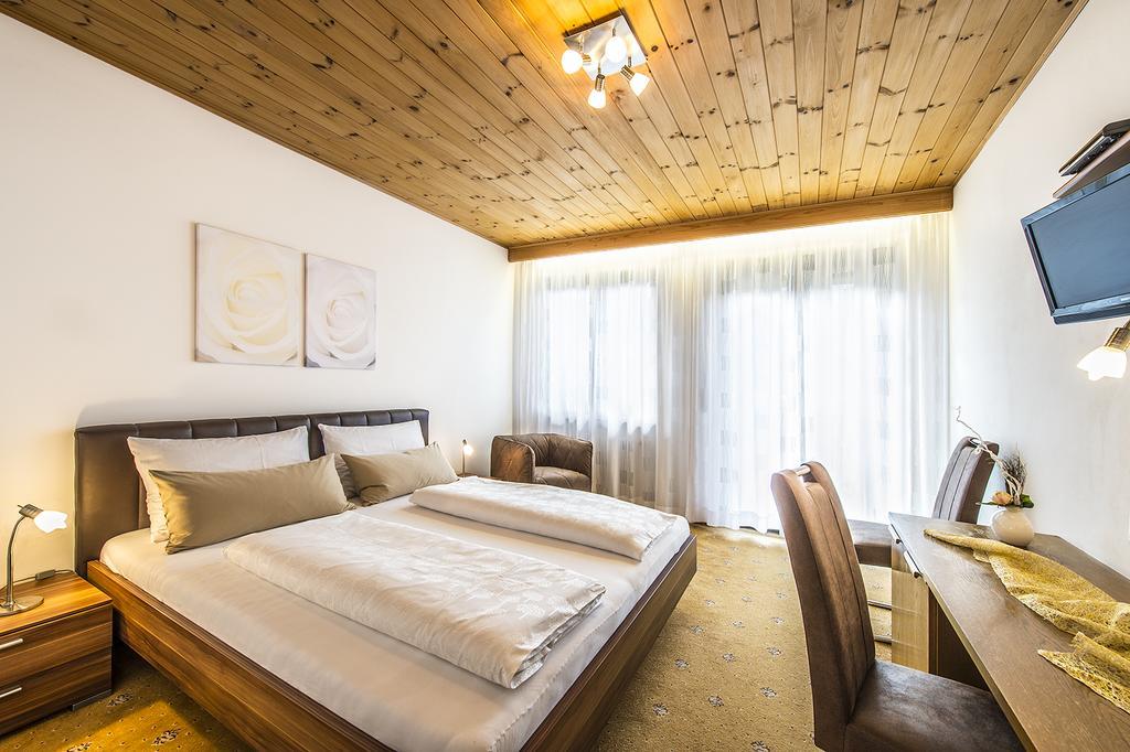 Garni Weghueb Bed and Breakfast Rablà Eksteriør billede